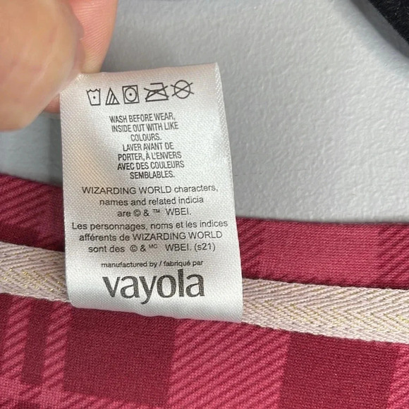 HARRY POTTER NWT I’d Rather Be At Hogwarts Burgundy Plaid Top Long Sleeve Size L - Picture 9 of 11